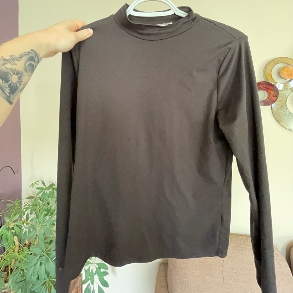 Black stretchy turtleneck